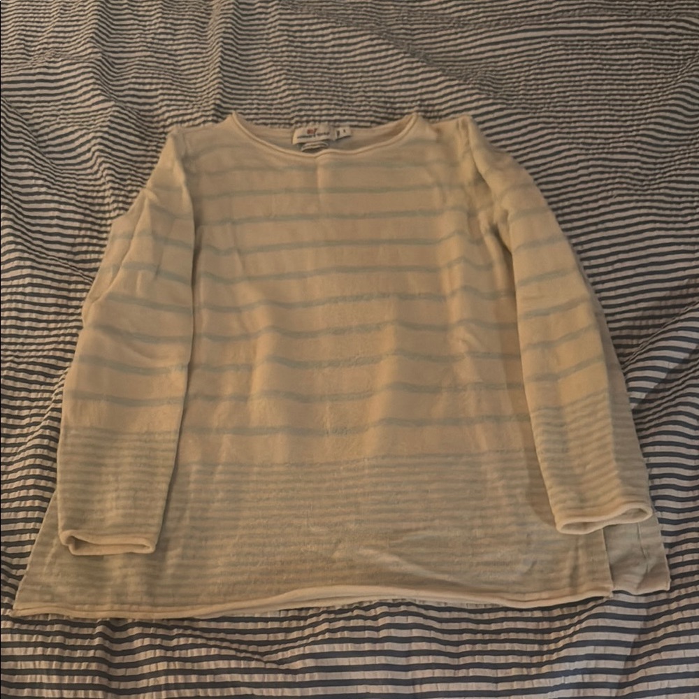 Vineyard Vines Cream and Blue Cashmere Blend Top